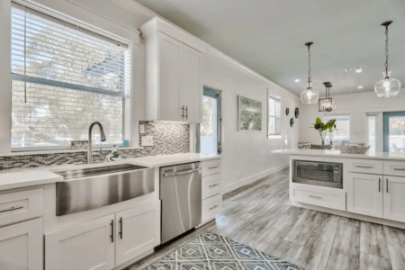 SeaBlue-Cottage-Crystal-11