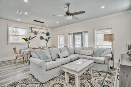 SeaBlue-Cottage-Crystal-14