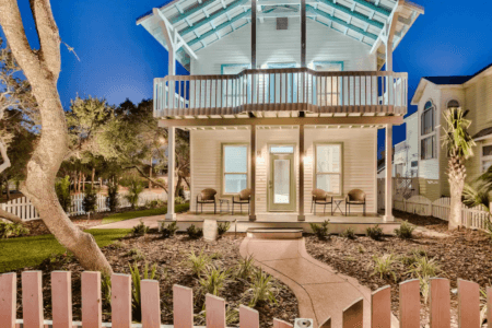 SeaBlue-Cottage-Crystal-21