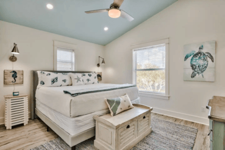 SeaBlue-Cottage-Crystal-28