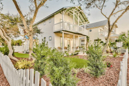 SeaBlue-Cottage-Crystal-50